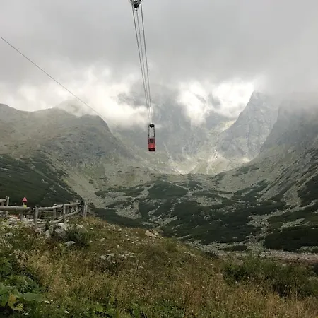 Bl - The Executive Suite, Boru - 24hr Self Check-in, Free Private Parking, Balcony With Mountain View, 5 Minute Walk To Center *